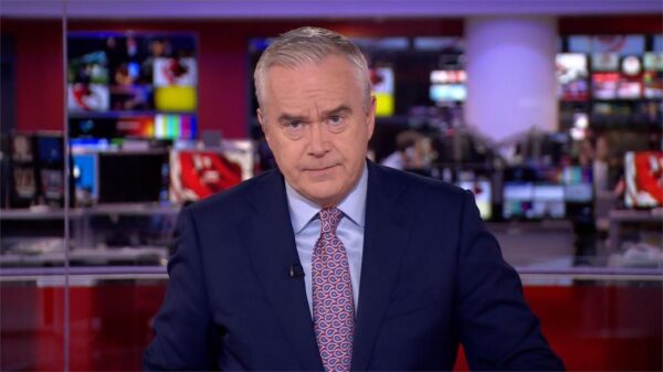 BBC News Presenter Huw Edwards 18 BBC News Presenter Huw Edwards 18