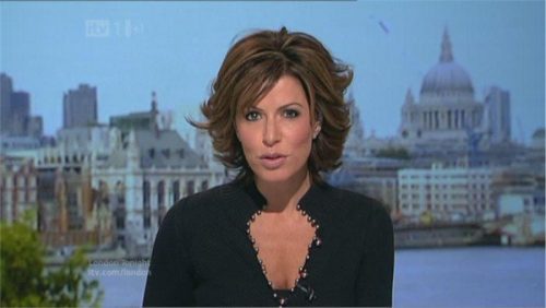 Natasha Kaplinsky ITV News Presenter (3)