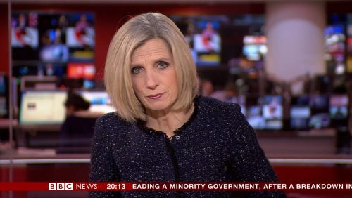 Carole Walker - BBC News Presenter (1)