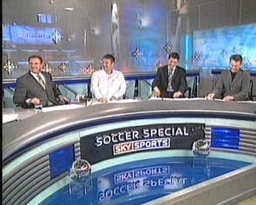 sky-sports-news-soccer-panel-10302