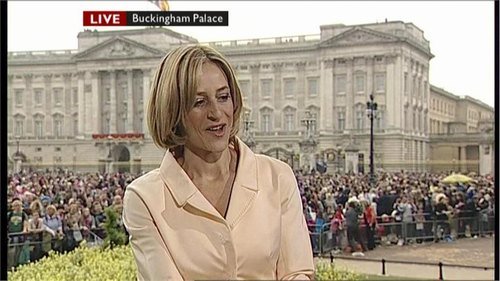 royal-wedding-bbc-news-26027