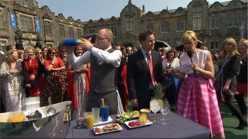 royal-wedding-bbc-news-26037