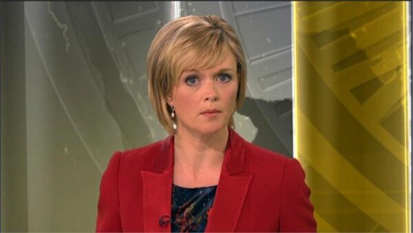 Julie Etchingham Images 7