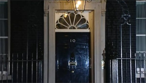 Margaret Thatcher dies ITV News 2200 close 04 08 22 53 42