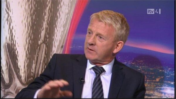 gordon strachan Image 0002