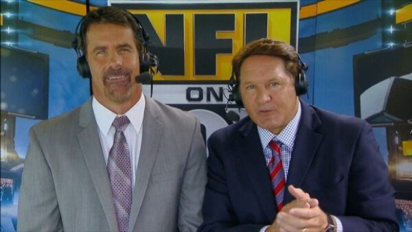 Chris Myers NFL on Fox Sports Commentator 3