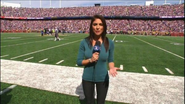 Jenny Dell NFL on CBS Sideline Reporter 5