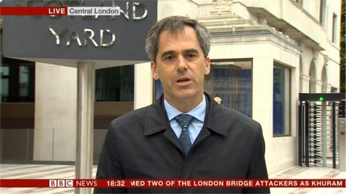 Images - BBC News London Bridge Attack (39)