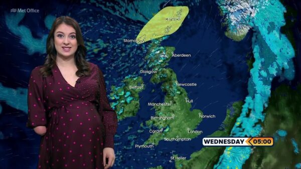 Lucy Martin Pregnant TalkTV Weather Presenter 2