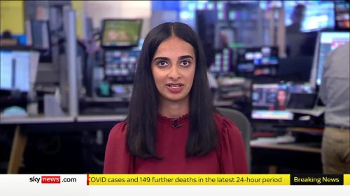 Aisha Zahid - Sky News Reporter (7)