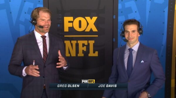 Joe Davis Fox NFL Commentator 1