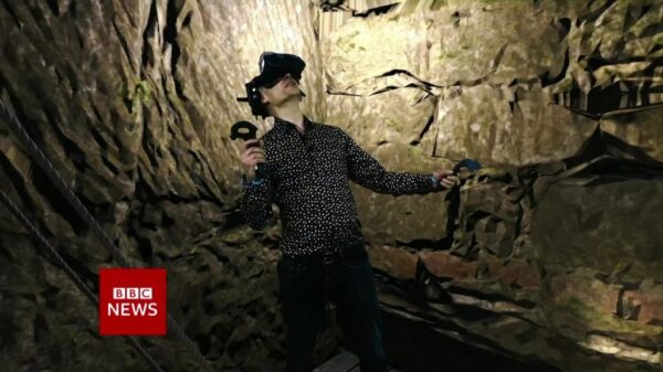 Click BBC News Promo 2022 14
