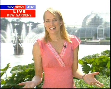 Sky News in the Summer Sun (14)