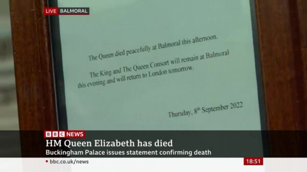 The Queen Dies BBC News 10 The Queen Dies BBC News 10