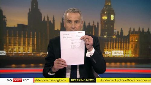 Dermot Muraghan signs off at Sky News.ts    hms