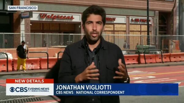 Jonathan Vigliotti on CBS News 2 Jonathan Vigliotti on CBS News 2