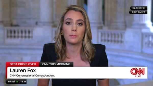 Lauren Fox on CNN 1 Lauren Fox on CNN 1