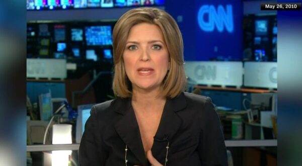 Christine Romans signs off from CNN 11
